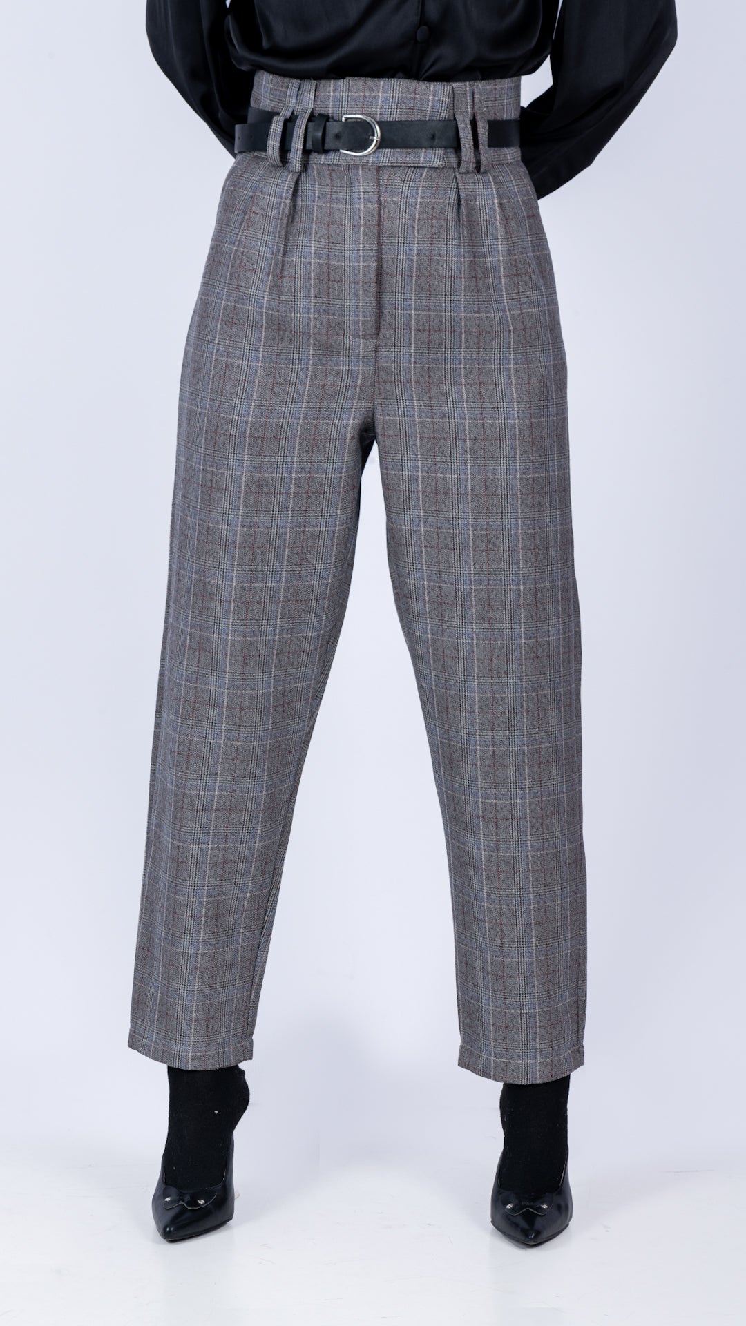 Pantalon laine à carreaux  droit classique