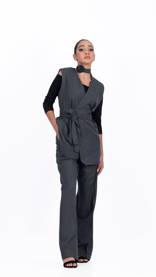 Tailleur avec chocker