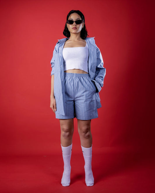 tenue chemise oversize et short